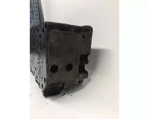 MACK E7 Engine Cylinder Head