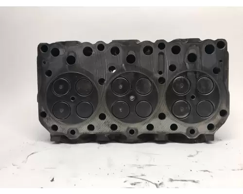 MACK E7 Engine Cylinder Head