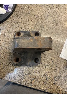 MACK E7 Engine Mounts