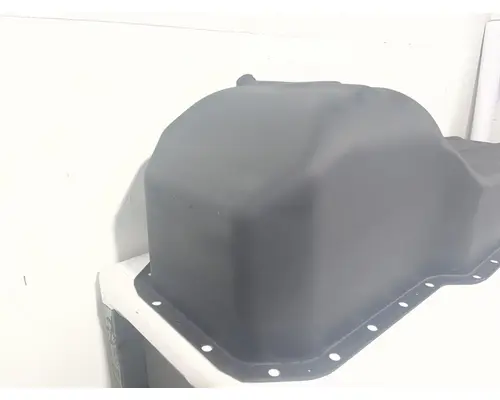 MACK E7 Oil Pan