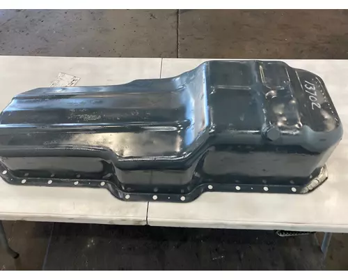 MACK E7 Oil Pan