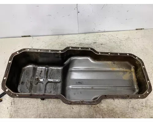 MACK E7 Oil Pan