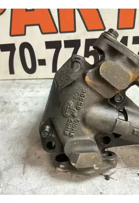 MACK E7 Oil Pump