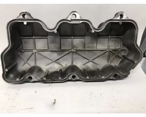 MACK E7 Valve Cover