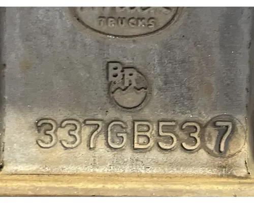 MACK E7 Valve Cover
