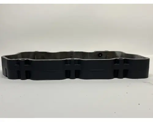 MACK E7 Valve Cover
