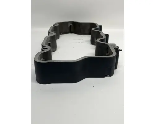 MACK E7 Valve Cover