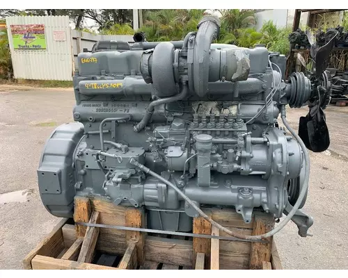 MACK EM6 Engine Assembly