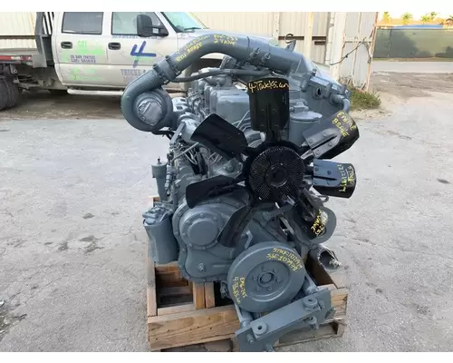 MACK EM6 Engine Assembly