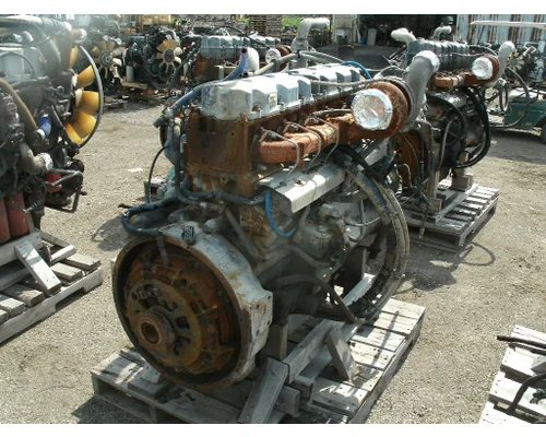 MACK EM7-300 Engine Assembly