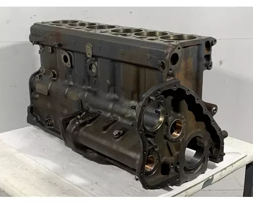 MACK EM7 Cylinder Block