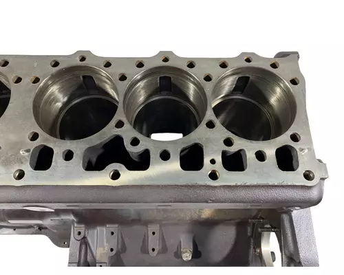 MACK EM7 Cylinder Block