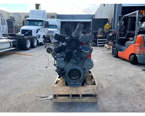 MACK EM7 Engine Assembly