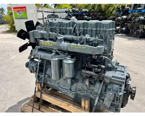 MACK EM7 Engine Assembly