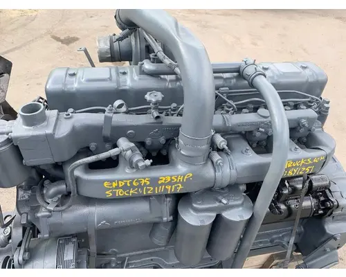 MACK ENDT675 Engine Assembly