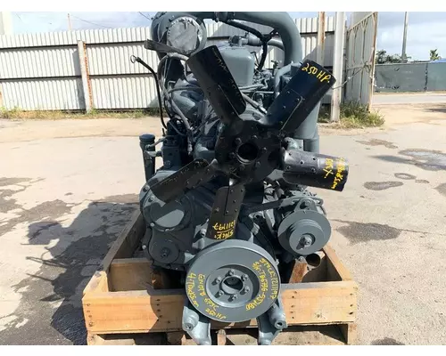 MACK ENDTB 673C Engine Assembly