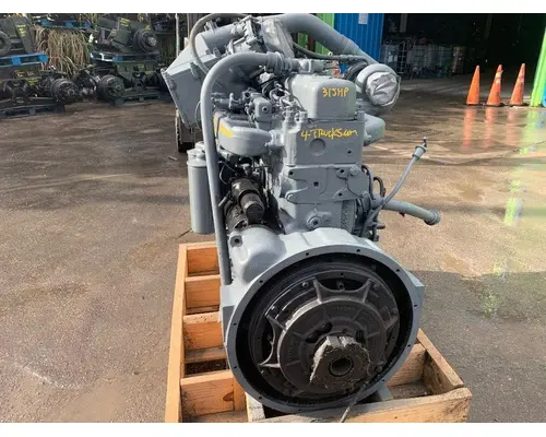 MACK ETAZ673A Engine Assembly