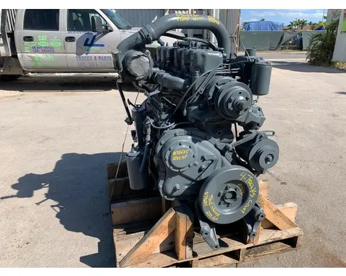 MACK ETZ675 Engine Assembly