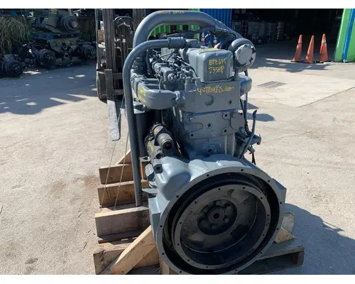 MACK ETZ675 Engine Assembly