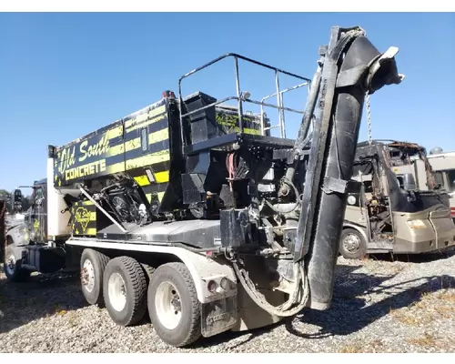 MACK GR64F Complete Vehicle