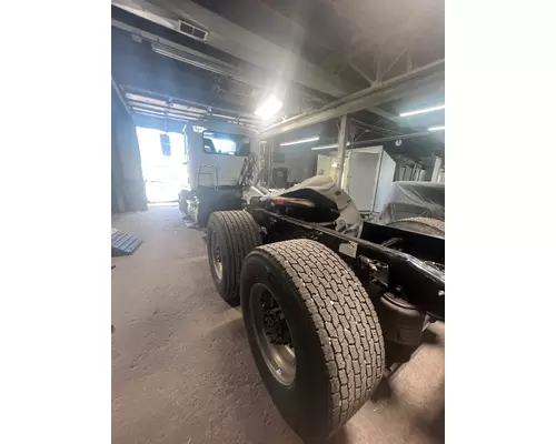 MACK GR64F Complete Vehicle