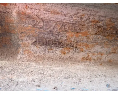 MACK GRANITE GU813 Front Axle I Beam