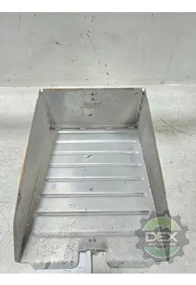 MACK GRANITE 3132 battery box cover