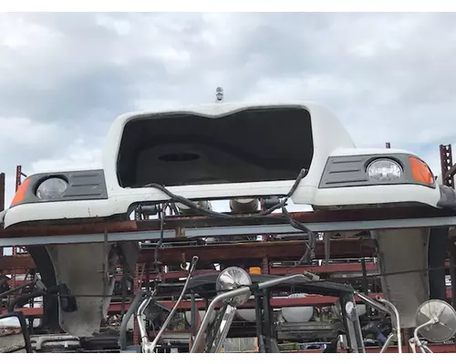 MACK GRANITE Hood