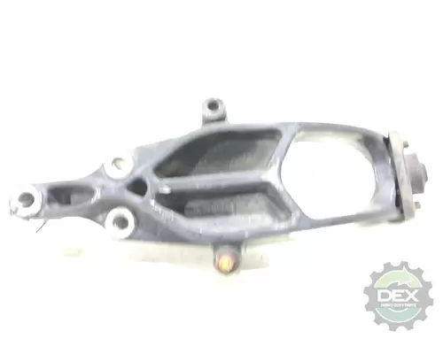 MACK GU533 2618 radiator mounting