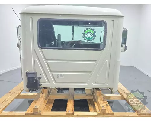 MACK GU5 Cab