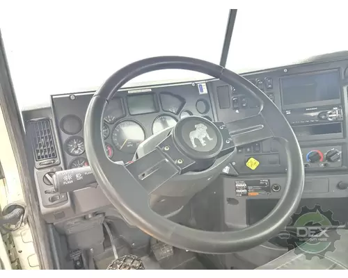 MACK GU5 Cab
