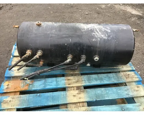 MACK GU712 Air Tank