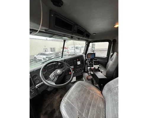 MACK GU712 Complete Vehicle