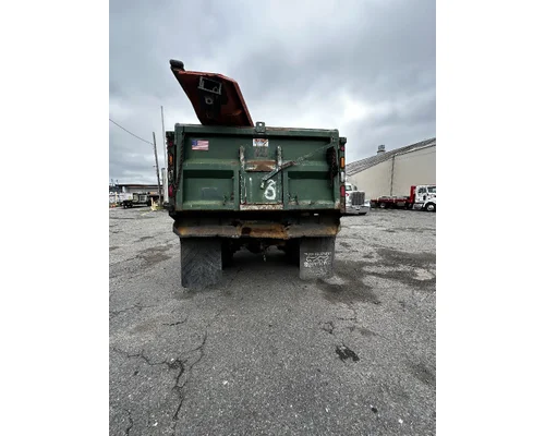 MACK GU712 Complete Vehicle