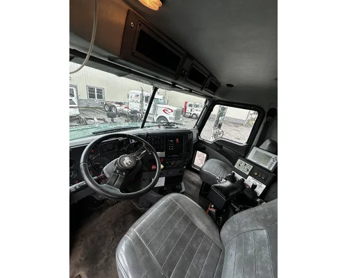 MACK GU712 Complete Vehicle