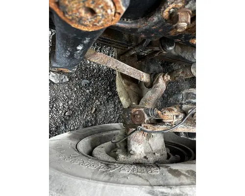 MACK GU713 Axle Beam (Front)