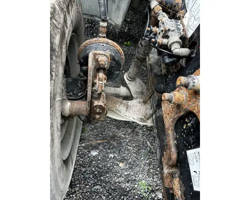 MACK GU713 Axle Beam (Front)