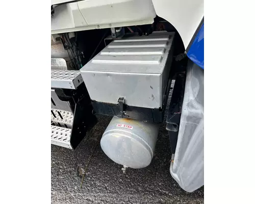 MACK GU713 Battery Box