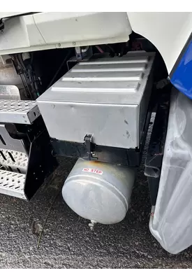 MACK GU713 Battery Box