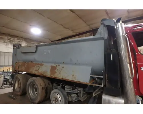 MACK GU713 Body - Bed