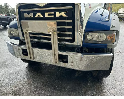 MACK GU713 Bumper Assembly, Front