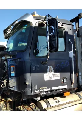 MACK GU713 Cab Assembly