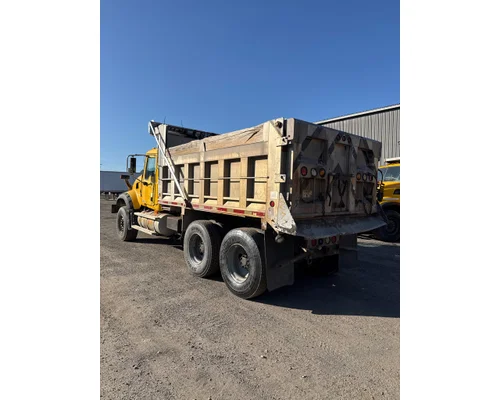 MACK GU713 Complete Vehicle