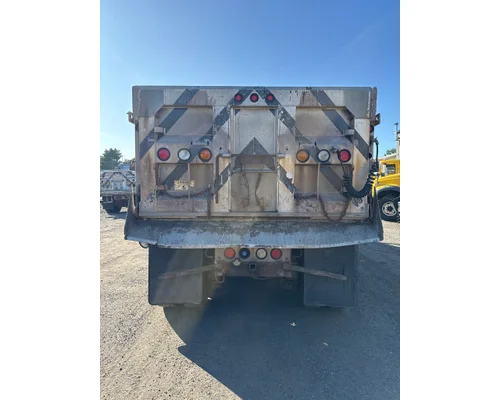 MACK GU713 Complete Vehicle