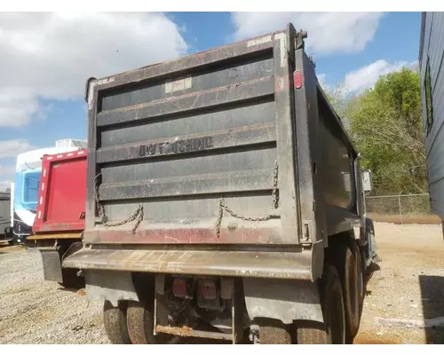 MACK GU713 Complete Vehicle