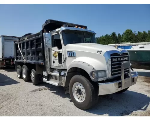 MACK GU713 Complete Vehicle