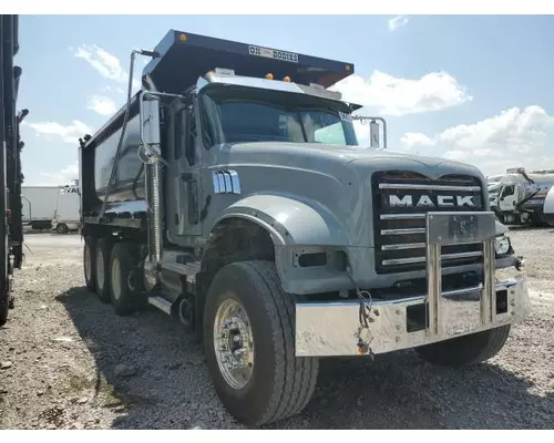 MACK GU713 Complete Vehicle