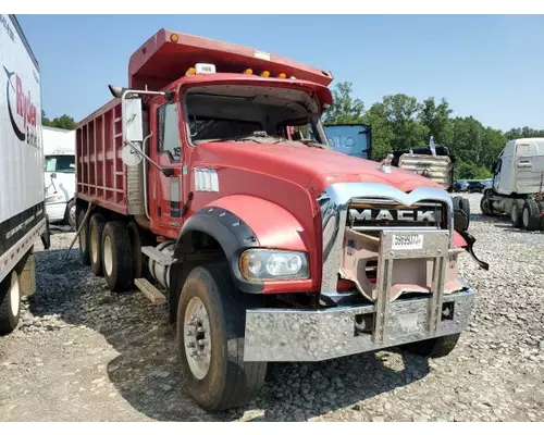 MACK GU713 Complete Vehicle