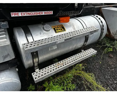 MACK GU713 Fuel Tank