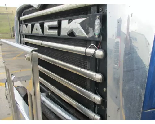 MACK GU713 GRILLE